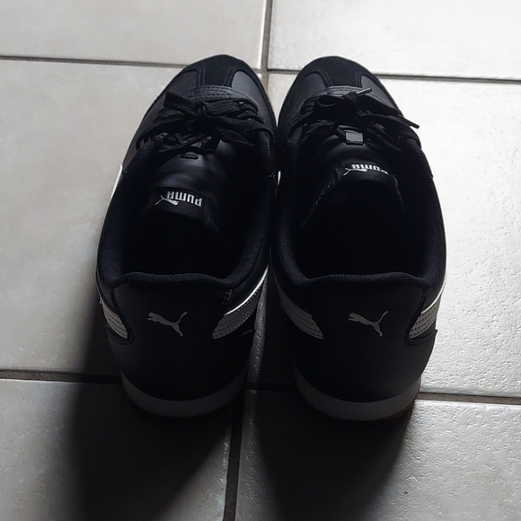 Puma sneakers - Picture 3 of 4